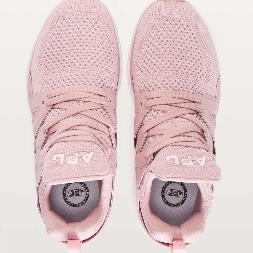 APL Women’s Pink Knit Running Sneakers 8.5 women’s like new